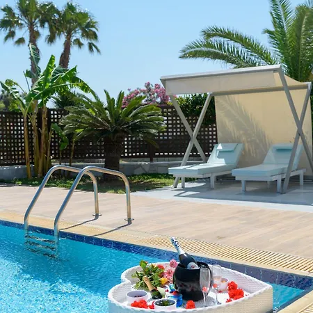 Natura Park Village & 5*