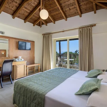 Natura Park Village & Feriested 5*